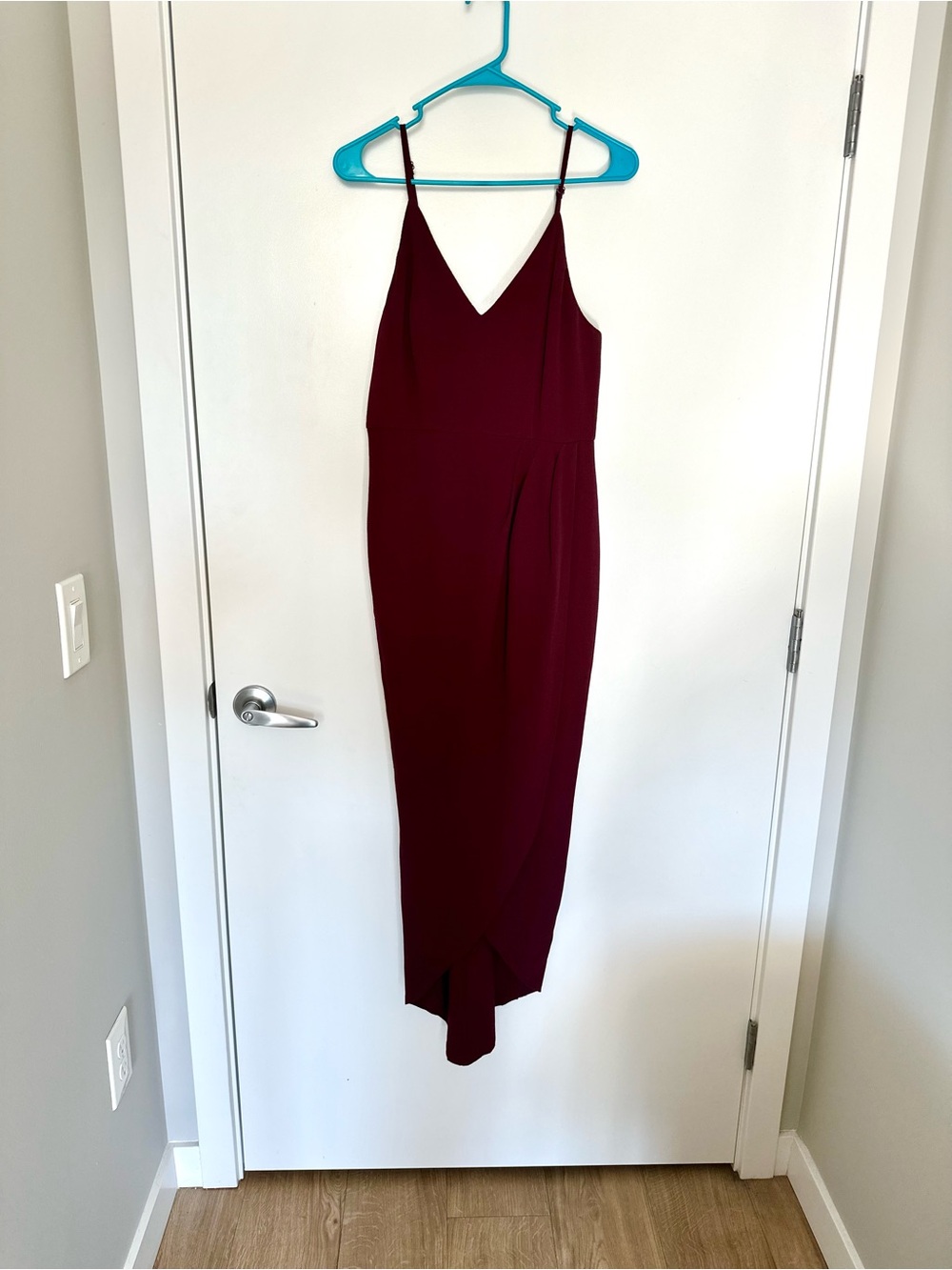Showpo Burgundy V-Neck Spaghetti Strap Midi Dress